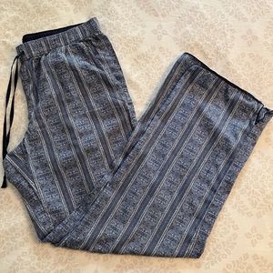 Victoria’s Secret lounge pants | Women’s small